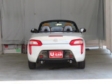 マフラーはオープンカーだからこそ、こだわった音創り。力強く、気持ちよく響くスポーツサウンドを体感できます。