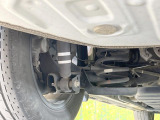 お車を安心してお乗りいただく為には、足回りの定期点検が欠かせません。サービスサポート(有償保証)では無料点検もご提供しており、安心のカーライフをお過ごしいただけるサポート体制が整っています。
