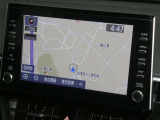 【9インチ純正ナビ】純正ナビを装備。タッチパネル式で使いやすく、詳細地図により目的地をピンポイントで設定できます。初めての道でも迷いにくく、ロングドライブも快適ですよ♪