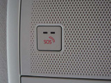 エアバッグ作動時や後突時、もしくは車内のSOSボタンを押した際に緊急通報オペレーターに連携し、救急・警察を手配します。更にオペレーターにも連携、お客様のご要望に応じてロードサービスの手配を行います。