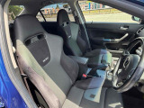 お車の知識がなくても大丈夫です!皆様のご来店をスタッフ一同、心よりお待ちしております。