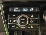 車内空調は&rdquo;AUTOエアコン&rdquo;にお任せ。運転に集中出来ますよ!