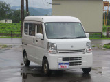 レーダーブレーキサポート付きです。横滑り防止機能付きです。
