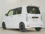 当社では、お客様に安心してお車をお選びいただくため、ご購入前に現車のご確認をお願いしております。