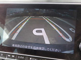 【バックモニター】車をバックさせる際に後方の様子をカーナビのモニターで確認。バック駐車を安全にスムーズに行うことができます!
