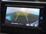 ◆リアワイドカメラシステム◆3種類の表示で後方確認をサポート♪セレクトレバーを「R」の位置に入れるとカメラ画像に切り替え。ノーマルビューでは従来のリアカメラと同様の標準的なビューで表示します!