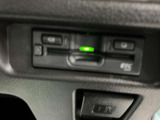 ETCが装着されています。再セットアップ後高速道路の料金所をノンストップで通過できて大変便利です。
