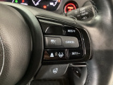 【アダプティブ・クルーズ・コントロール】予め設定した車速内でクルマが自動的に加減速。 前走車との適切な車間距離を維持しながら追従走行し、高速道路でのドライバーの疲労を軽減してくれる嬉しい機能付♪