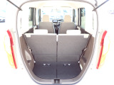 ◆定員乗車時のカーゴルームです。普段のお買い物の荷物やたくさんの収納が可能です。