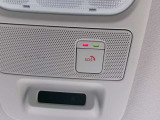 SOSコール付きです。急病時や危険を感じた時にスイッチを押すとオペレーターが警察や消防への連携をサポート、また事故発生時エアバッグが展開すると自動通報されます。(別途申し込みが必要です)