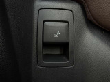 BMW専門のメカニックが、100項目にも上るポイントを徹底的にチェック。交換基準に達した部品があれば、弊社負担にて交換後、お客様へご納車致します。