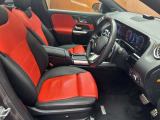 GLAクラス GLA200d 4マチック AMGライン 4WD 4WD 本革シート