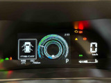 様々な車両情報を表示できるハイブリッド専用アクティブマルチインフォメーションメーターは4つのデザインからお好みをチョイス!