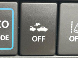 【三菱e-Assist】走行中に前方の車両等を認識し、衝突しそうな時は警報とブレーキで衝突回避と被害軽減をアシスト。より安全にドライブをお楽しみいただけます。