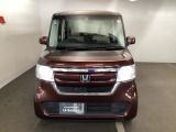 お客様に安全で快適なカーライフをお送りいただくために、中古車にも高いレベルの品質基準を設け、その基準に従って、全ての中古車について納車前整備を実施しています。