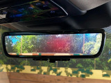 【デジタルインナーミラー】後席の大きな荷物や同乗者で後方が確認しづらい時でも安心!カメラが撮影した車両後方の映像をルームミラー内に表示。クリアな視界で状況の確認が可能です!