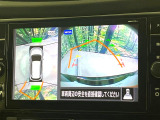 【アラウンドビューモニター】専用のカメラにより、上から見下ろしたような視点で360度クルマの周囲を確認することができます☆死角部分も確認しやすく、狭い場所での切り返しや駐車もスムーズに行えます。