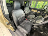 運転席シート廻りは使用感も少なく、良好な状態となっています。丁寧に使われていたことがよくわかりますね。