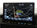 純正11.4インチHondaCONNECTナビ(LXM-247VFLi)&バックカメラが装備されているので、普段の使い勝手もロングドライブも快適です。