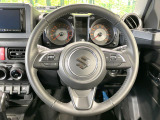【純正革巻きステアリング】上質な革を使用することで、手にしっかり馴染みとても運転しやすいハンドルです♪
