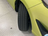 タイヤサイズは185/60R15!納車前の点検時にタイヤ交換させていただきます!スペアタイヤがついていて、不測の事態が起きても安心です!