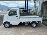 人気の4WD ウレシイエアコン付き!! 5速マニュアル 走行49492キロ 記録簿 三方開 アングロポストプロテクター&アッパーメンバーガード付き!
