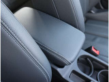 Audi正規ディーラーが高品質をお約束。高度な訓練・教育を受けたAudi専任メカニックが、100項目にもおよぶ精密な点検を実施いたします。すべてをクリアしたAudi車だけが、あなたのお手元に届けられるのです。