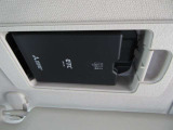 見栄えよくすっきりと収まるビルトインETC車載器です。高速道路の料金所をスムーズに通過でき、快適なドライブをサポートします。(※支払総額にセットアップ費用は含まれておりません。)