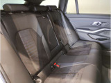 【エアバック】BMWのエアバックやその他の安全装備は、互いに補完しあう事で徹底した安全性を貫きます。万一の事故の際にそれぞれ最適な保護を提供してくれます!