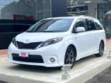 2011年 USトヨタ シエナ SE 新車並行
