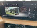 クルマの、前後ドライブレコーダー装備です。事故やあおり運転などの状況を客観的な映像証拠として残せることにより、トラブル解決や抑止に役立ちます。
