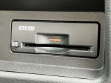 【ETC2.0】日産オリジナルナビとの連動モデルです。ITSスポットとの高速、大容量、」双方向の通信が可能で、次世代の運転支援サービスを受けることができます☆