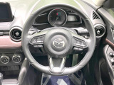 【純正革巻きステアリング】上質な革を使用することで、手にしっかり馴染みとても運転しやすいハンドルです♪