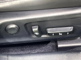 【パワーシート】スイッチ一つで簡単にシートの微調整が可能!電動だから力もいりません!快適なシートポジションにセットして、快適なドライブをお楽しみください。