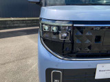 夜間走行の様々な局面に向けて、LEDヘッドランプで視認性をしっかり確保☆ハロゲンヘッドランプのおおよそ2倍の光量で、広範囲に明るくドライバーをサポートしてくれます。