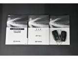 キーを取り出さずにドアを施錠&解錠。クルマの始動も可能です。