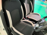 【フロントシート】運転席は必ず使用する部分ですので、座り心地が重要です★ぜひ一度ご体感下さい★