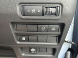 いつでも安心して運転できるようドライバーをサポートしてくれるうれしい機能充実です。