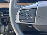 日産先進技術《プロパイロット搭載!》高速走行時などのロングドライブに一役買うのがクルーズコントロール機能です♪足をアクセルとブレーキから離しても、設定したスピードで自動で走ってくれます☆