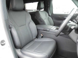 【内装】アルファードの車内です♪もちろん、フロアマットもついてますよ〜!