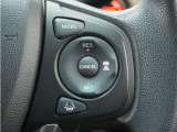 ◆アダプティブクルーズコントロール◆予め設定した車速内でクルマが自動的に加減速。前走車との適切な車間距離を維持しながら追従走行します。【LKAS】車線維持支援システムでステアリング操作を支援。