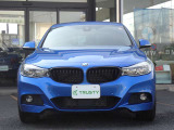 BMW在庫保有台数常時100台以上!ご来店の際はBMW本店(厚木市下荻野140-1)にご来店ください!弊社自慢の全天候型ショールーム!BMW在庫保有台数常時100台以上ございます!