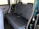 ゆとりある広々とした車内空間は、ドライブを始め買い物やレジャーなど、幅広く活躍します。一人でもみんなとでもお出かけを楽しみましょう!