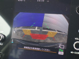 Rカメラの映像も、センターディスプレイに大きく表示されます!