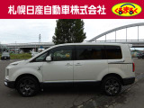 左右スライドドアはオ-トドア