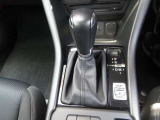 DCT、CVT、従来型のATなど、すべてのトランスミッションの利点を集約し、ロックアップ領域を大幅に拡大し伝達効率の向上とマニュアルトランスミッションのようなダイレクト感を実現した自社製ATです。