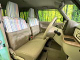 運転席シート廻りは使用感も少なく、良好な状態となっています。丁寧に使われていたことがよくわかりますね。