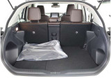 広々としたラゲージスペースを備えています。大きなものや長さのある荷物もしっかりと積み込めます。