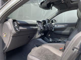 ◆LIBERALAは、輸入車選びの新たなスタイルを提案するインポート・セレクト・ブランドです。オーナー様となる方がクルマから直接感じる感性を第一にした、最良の一台との出会いをコーディネートいたします。