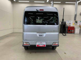 軽自動車、小型車を中心に常時300台展示車を御用意させて頂いております